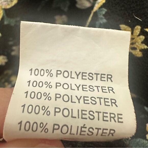 Glamorous small cold shoulder top‎ - Picture 4 of 7